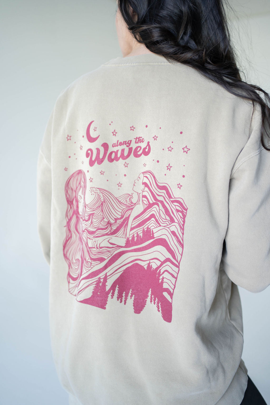 Along the Waves Crewneck - Sand