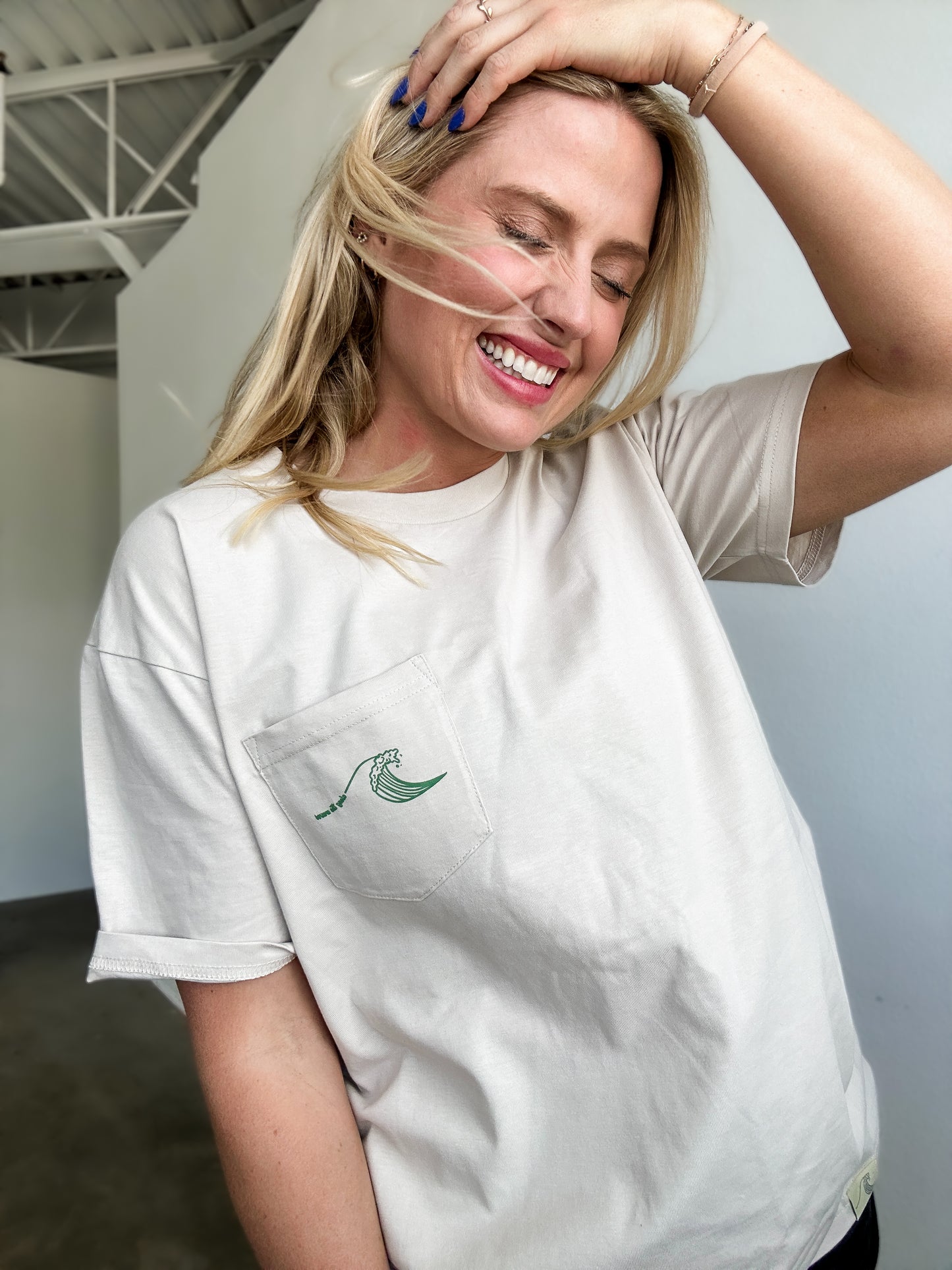 Along the Waves Pocket Tee - Bone