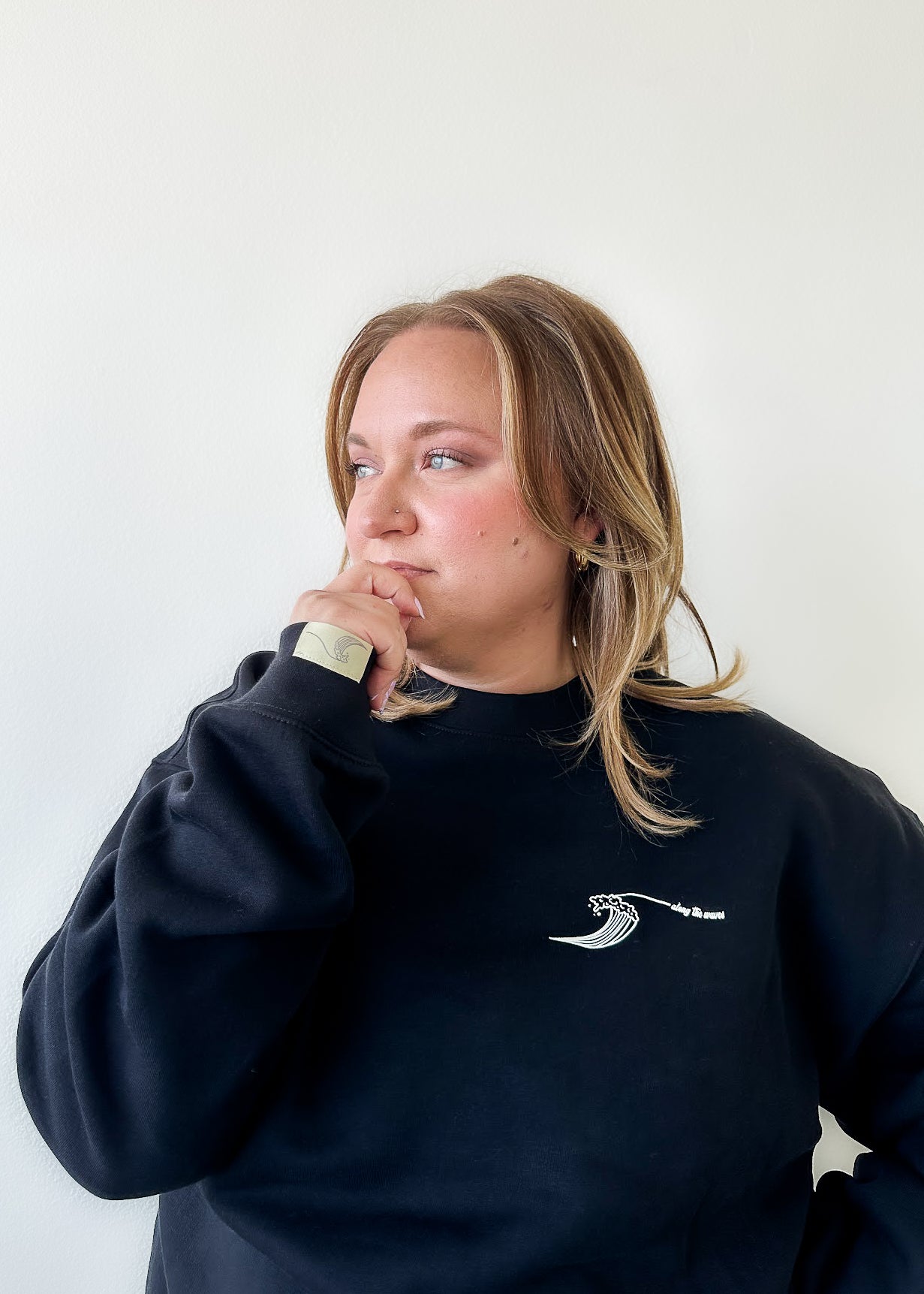 Along the Waves Lounge Crewneck - Black