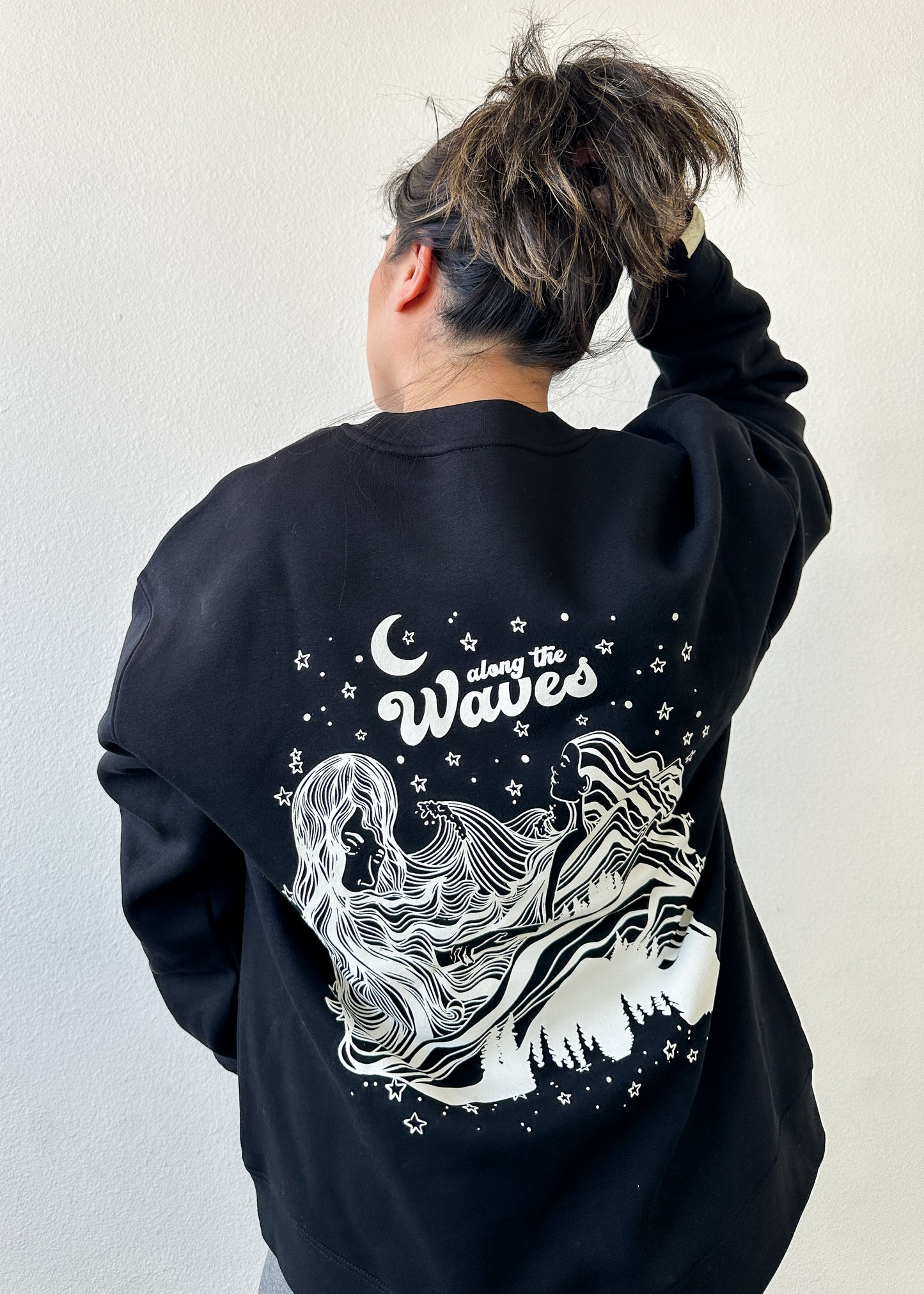Along the Waves Lounge Crewneck - Black