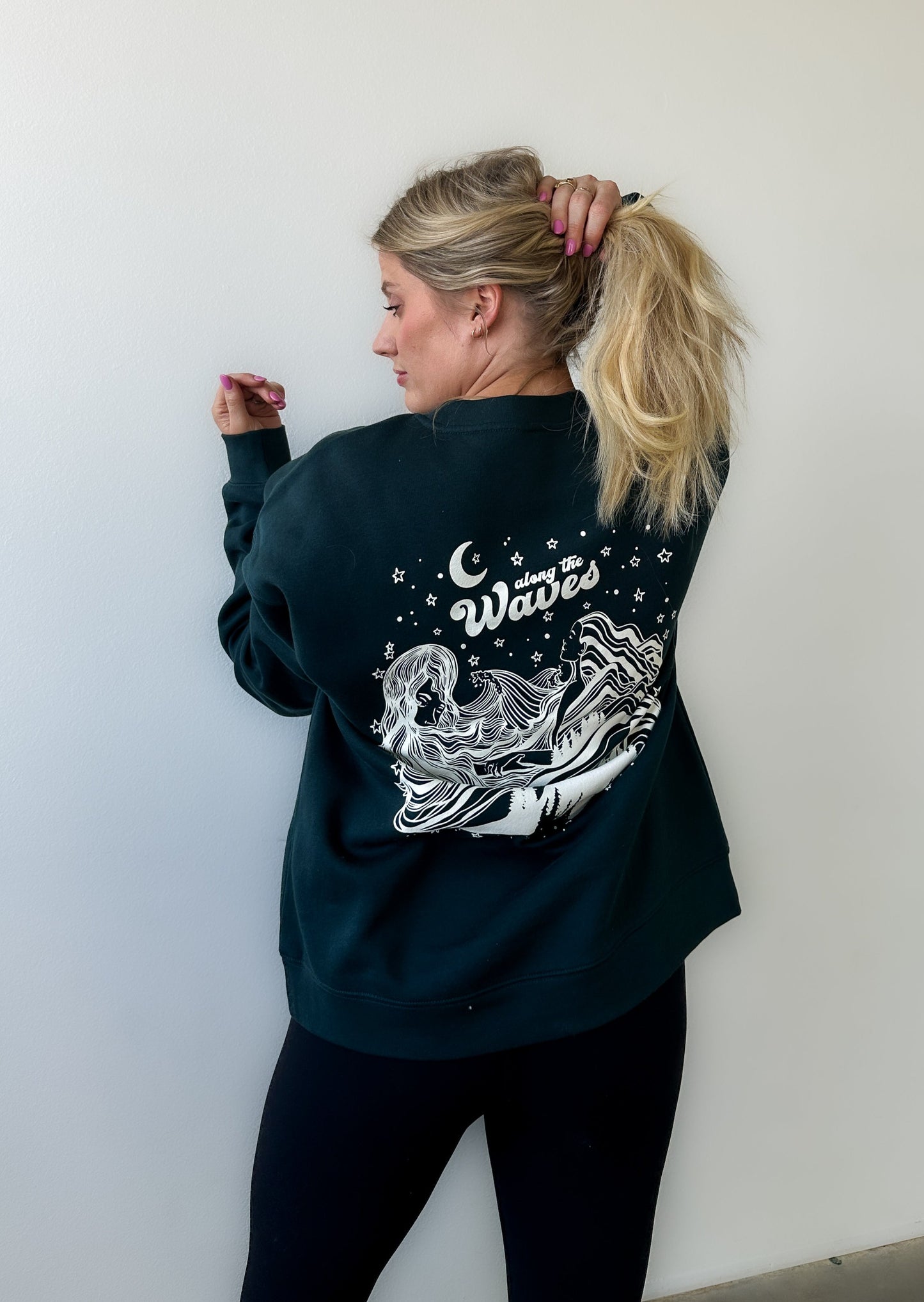 Along the Waves Lounge Crewneck - Evergreen